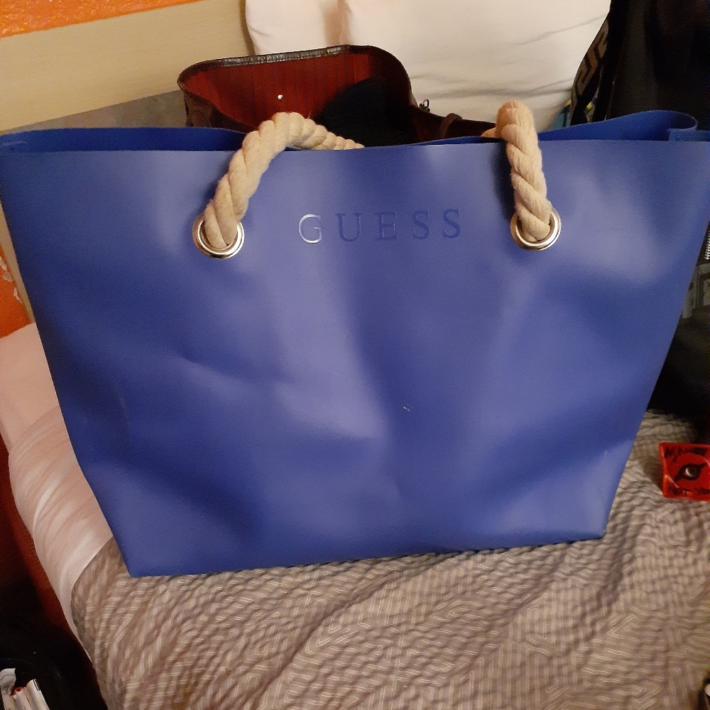 Guess bag